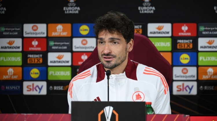  胡梅爾斯：我會(huì)在今夏決定未來(lái)，要傾聽身體的反應(yīng)&和家人交流