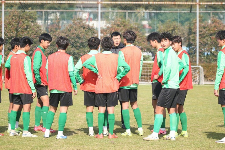  浙江U18、U16兩隊(duì)已前往日本橫濱和琦玉，進(jìn)行為期約10天的拉練