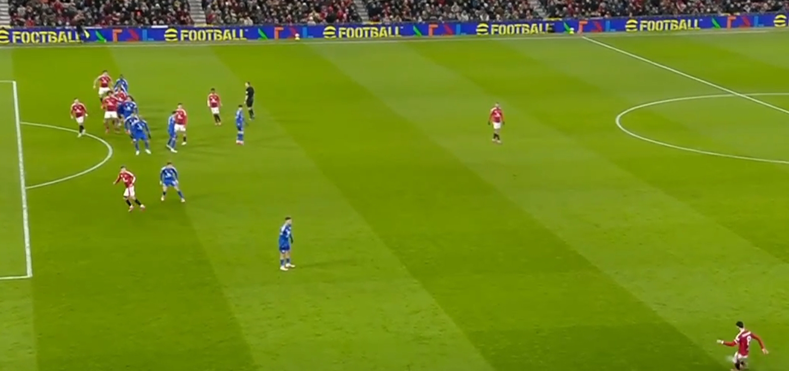  爭議！曼聯(lián)絕殺球，馬奎爾明顯處在越位位置