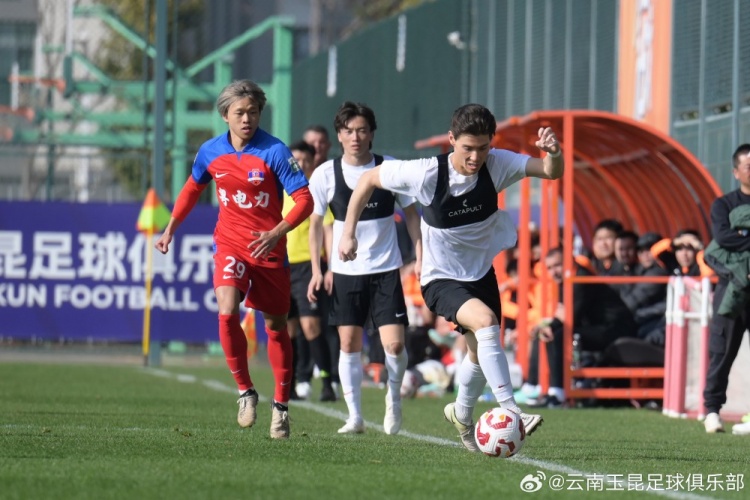  熱身賽：奧斯卡、楊一虎破門(mén)，馬鎮(zhèn)撲點(diǎn)，云南玉昆1-1平梅州客家