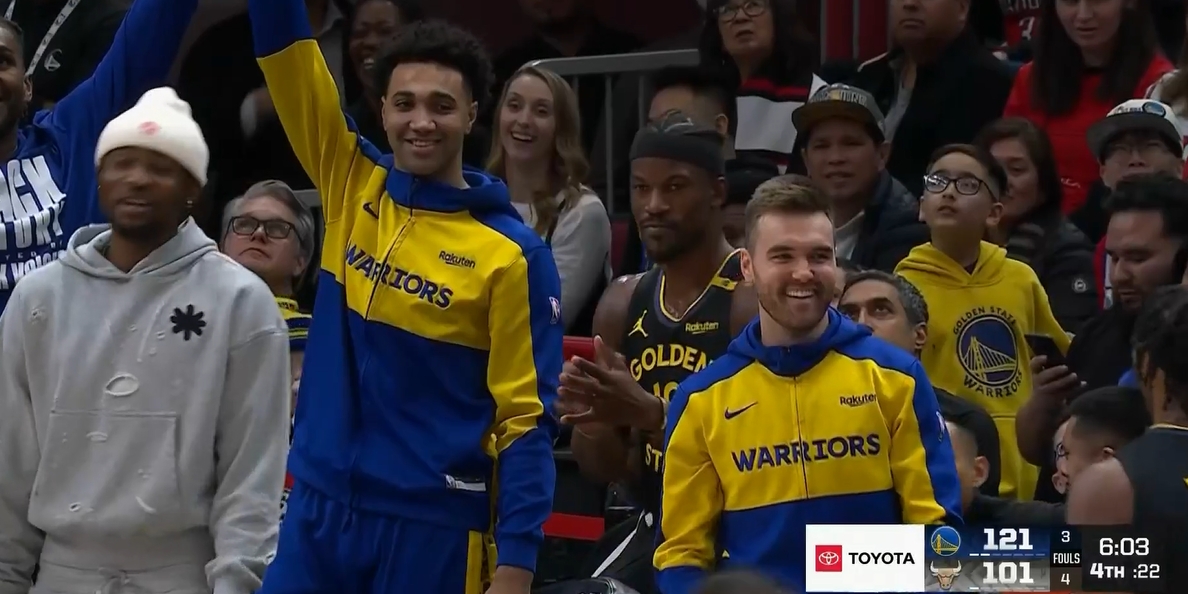  40分算個！勇士最多落后24分 現(xiàn)在反而領(lǐng)先20分！