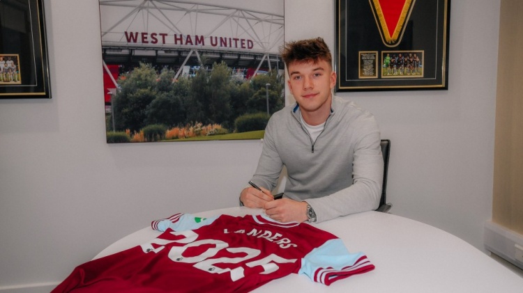  官方：西漢姆簽下希伯尼安17歲前鋒蘭德斯，他將為U21隊(duì)效力