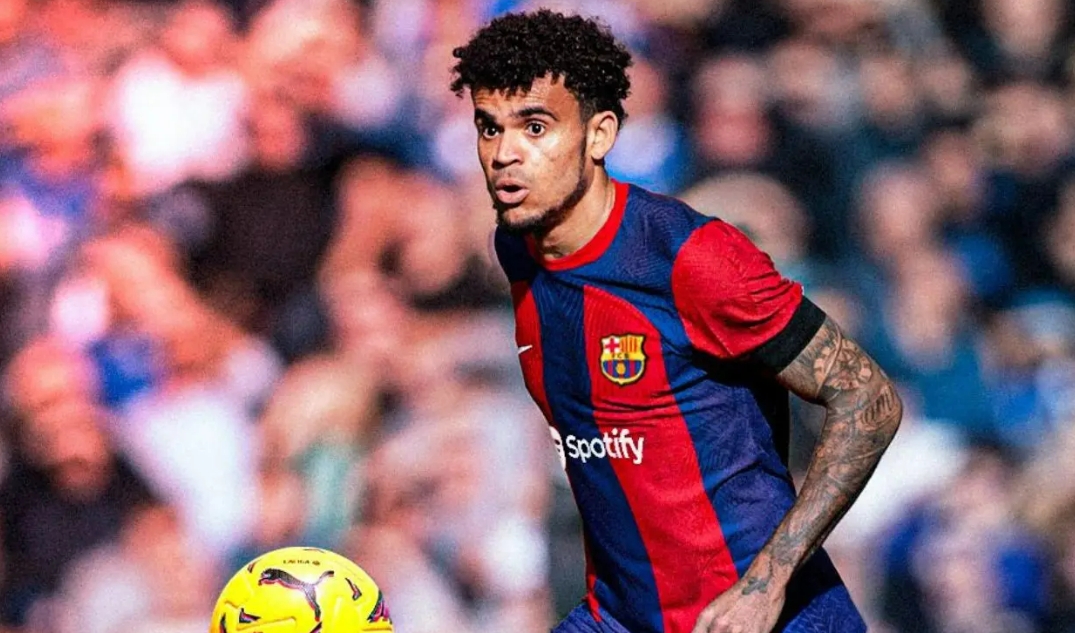  現(xiàn)周薪5.5萬鎊！哥媒：巴薩能給迪亞斯1200萬歐年薪，是他現(xiàn)在4倍