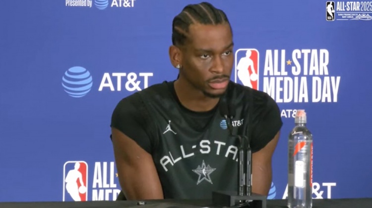  需要奪冠才能和庫里歐文相提并論嗎？亞歷山大：絕對是這樣