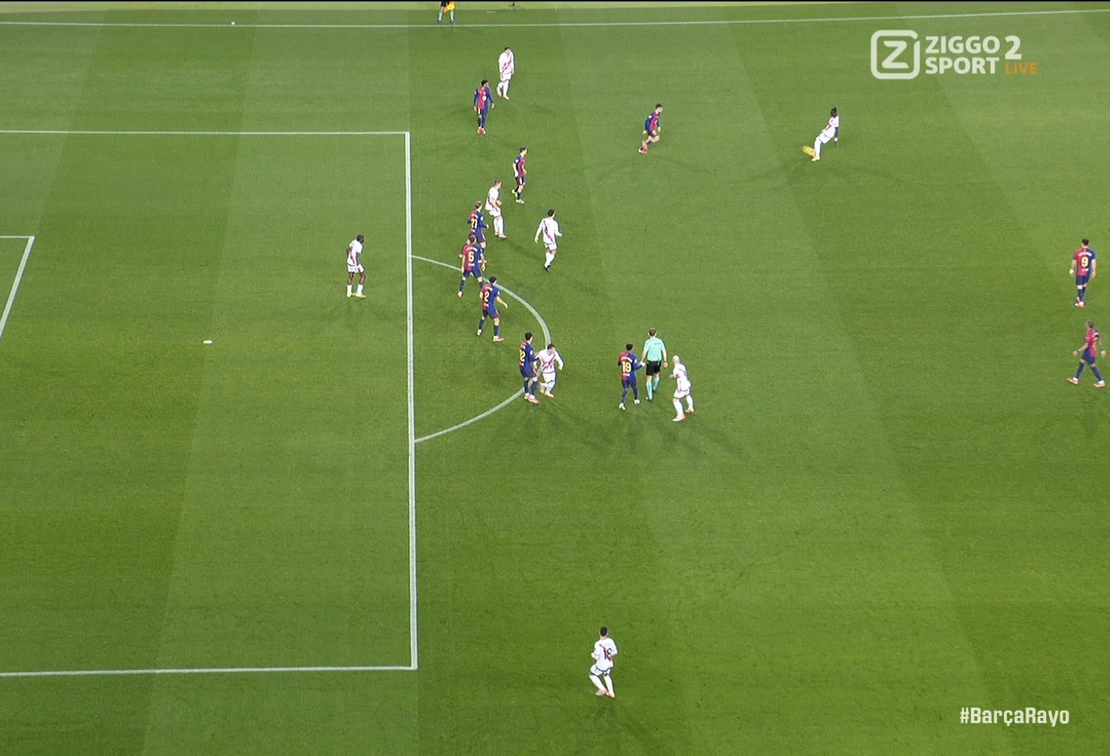  進(jìn)球無(wú)效！巴列卡諾破門，但裁判吹罰其隊(duì)友越位干擾進(jìn)球無(wú)效