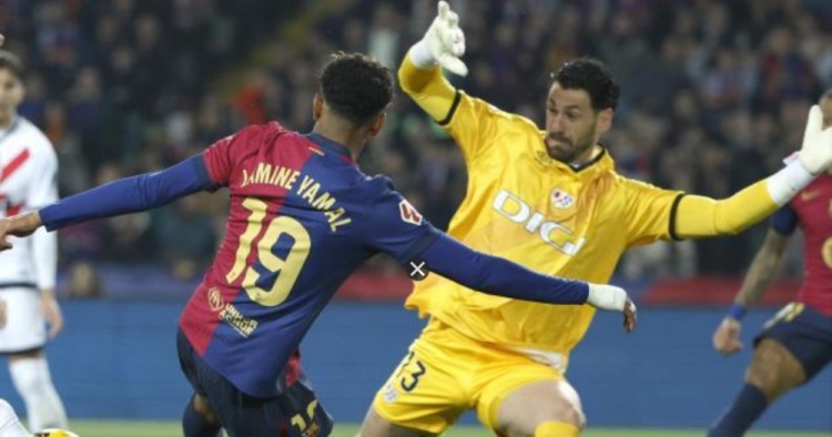  巴列卡諾門將：現(xiàn)在我們只能帶著0分回家，但我“不想談?wù)摗辈门? class=