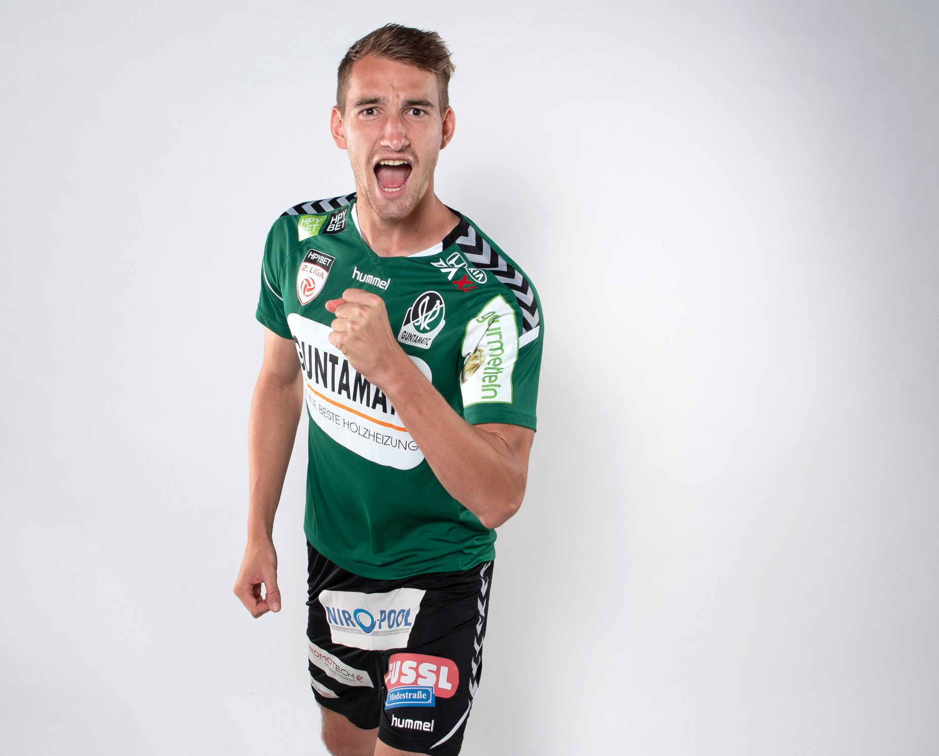  奧地利球員康斯坦丁-賴納將加盟陜西聯(lián)合，目前效力波蘭球隊