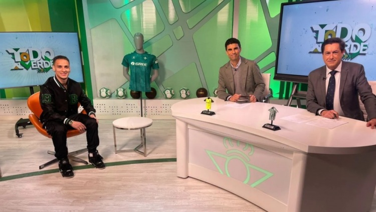  安東尼：我在曼聯(lián)遇到困難，在貝蒂斯找回自己，現(xiàn)在每天笑著入睡