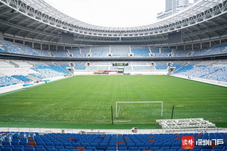  視覺享受！記者：深圳市體育中心體育場觀眾席與球場距離僅9米