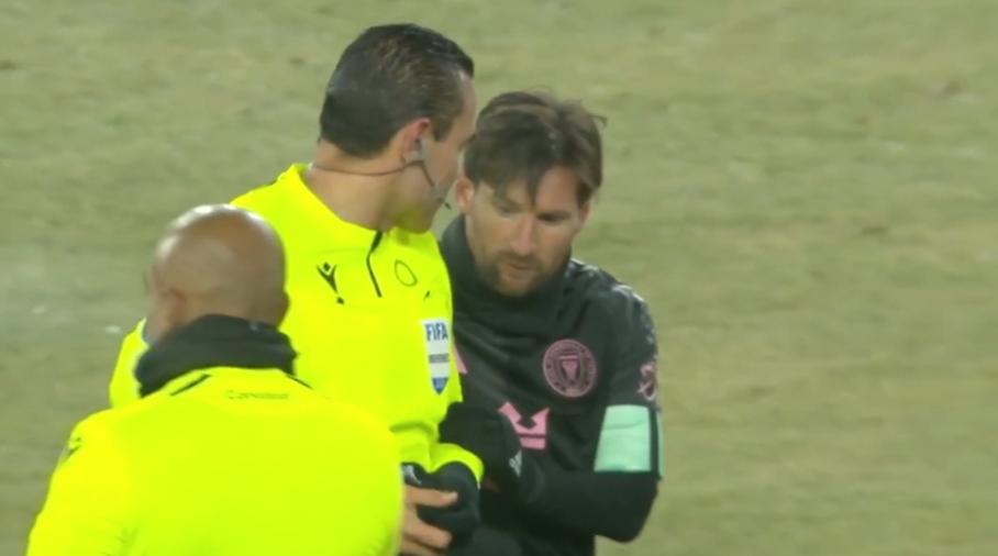  賽后向梅西要簽名！ESPN：墨西哥裁判被停哨半年，再犯無限期停哨