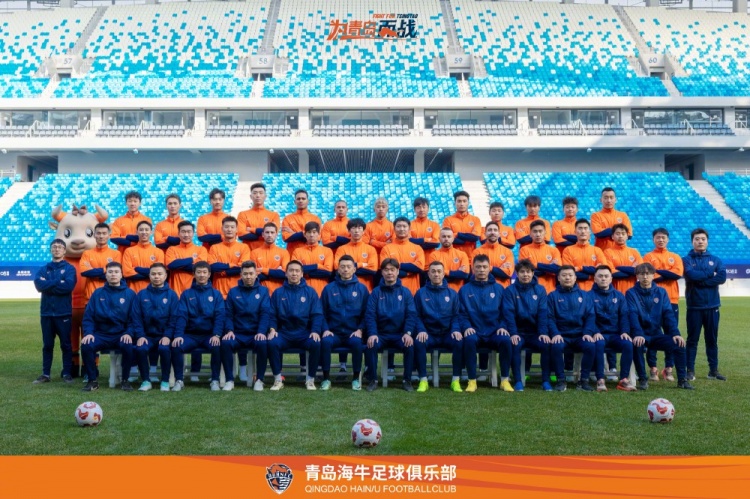  青島海牛一線隊(duì)名單：老將鄭龍、薩里奇坐鎮(zhèn)，金洋洋等新援在列