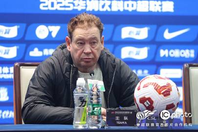  斯盧茨基：今天的丟球主要來(lái)源于個(gè)人失誤 后續(xù)提升防守端的表現(xiàn)