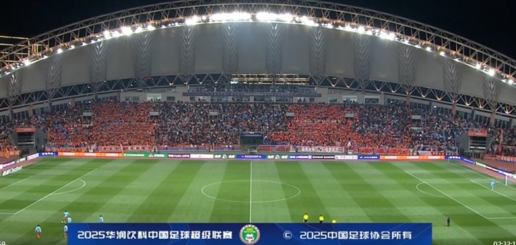  主場人數(shù)首次突破2萬！博主：中超首輪玉昆主場22966人創(chuàng)隊(duì)史紀(jì)錄