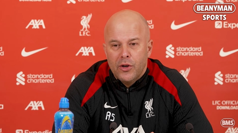  斯洛特：無(wú)需拿薩拉赫和梅羅作比較，會(huì)用球隊(duì)整體限制伊薩克