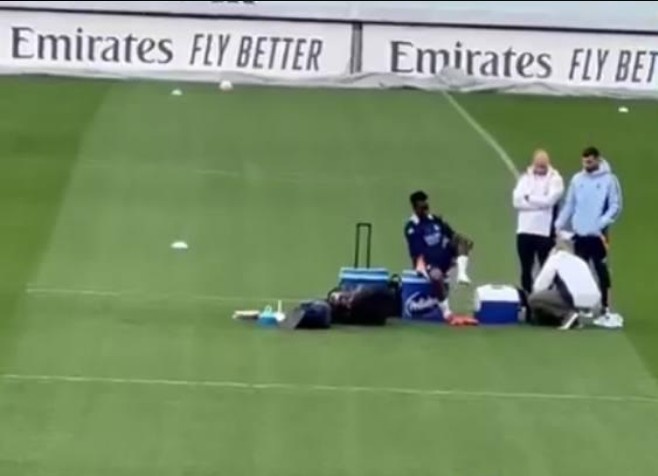  六臺(tái)：維尼修斯今天足部不適一度退出訓(xùn)練，但隨后又回歸