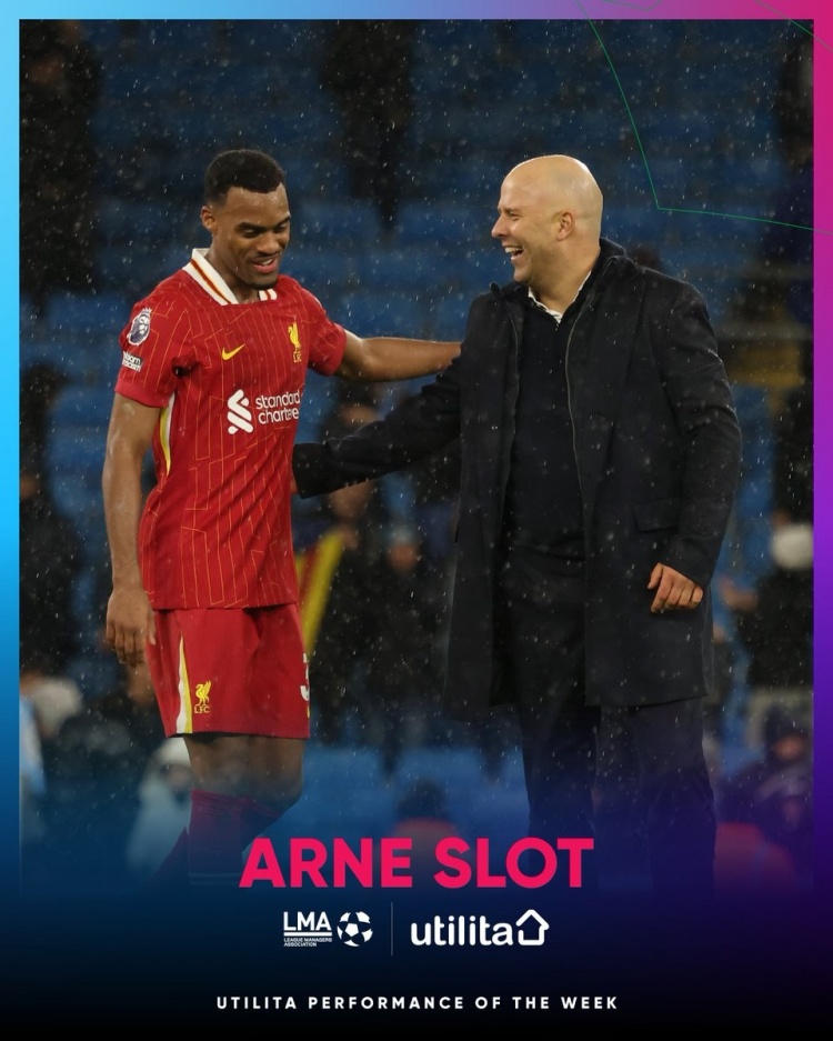  2-0連克曼城&紐卡！利物浦主帥斯洛特獲本周英超最佳表現(xiàn)獎(jiǎng)