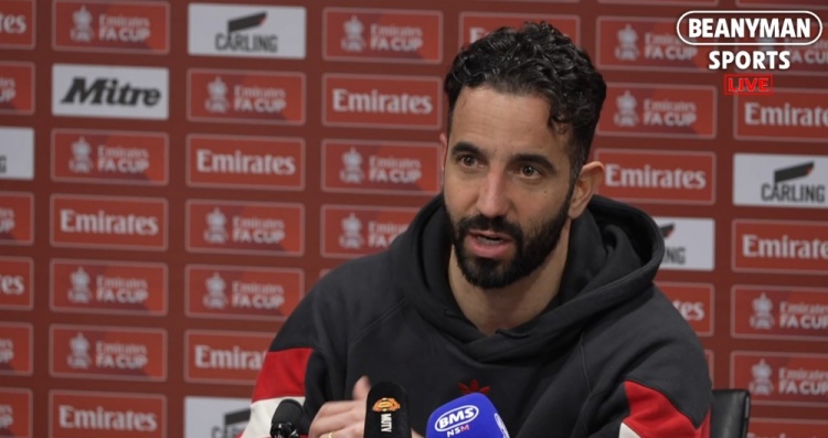  阿莫林：我并不天真，正因如此，四十歲的我才會站在這兒執(zhí)教曼聯(lián)