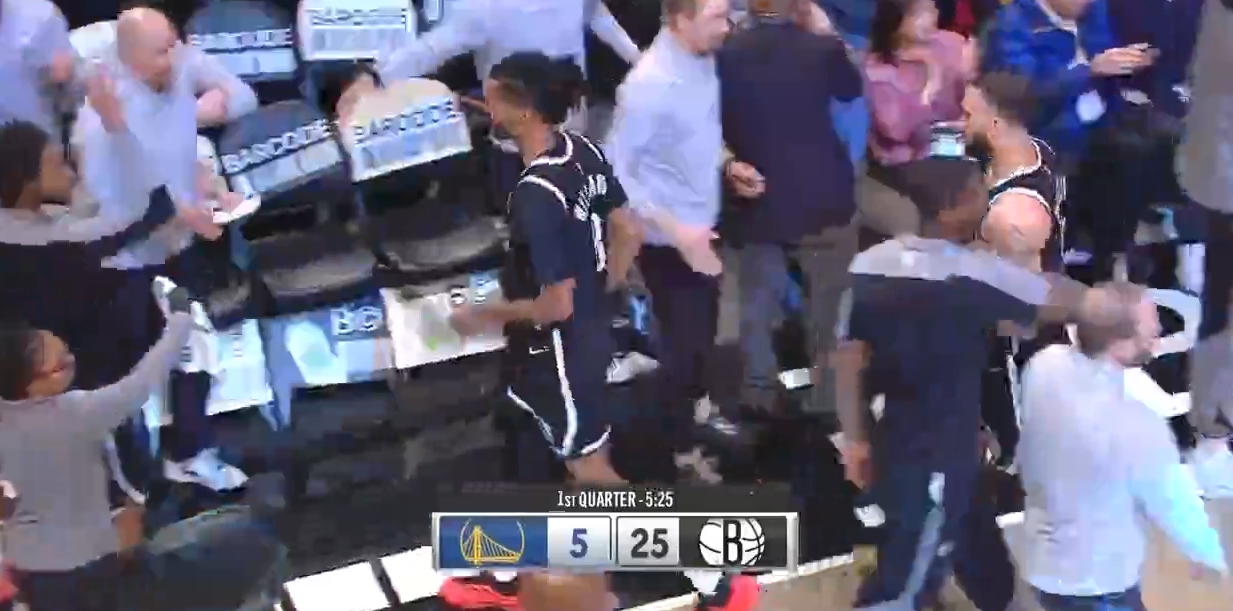  用你最擅長的方式！籃網主場下起3分雨 一波15-0領先20分打停勇士