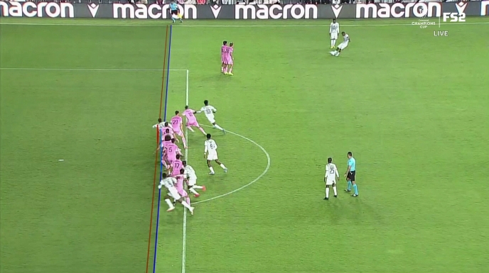  邁阿密半場(chǎng)遭讀秒進(jìn)球但對(duì)手越位！裁判看VAR后判定客隊(duì)進(jìn)攻越位