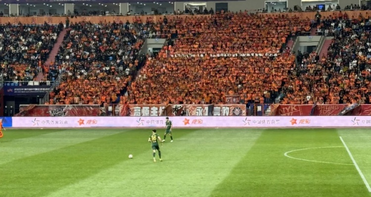  云南玉昆取得中超首球、首分 中國體育彩票助力云南足球事業(yè)發(fā)展