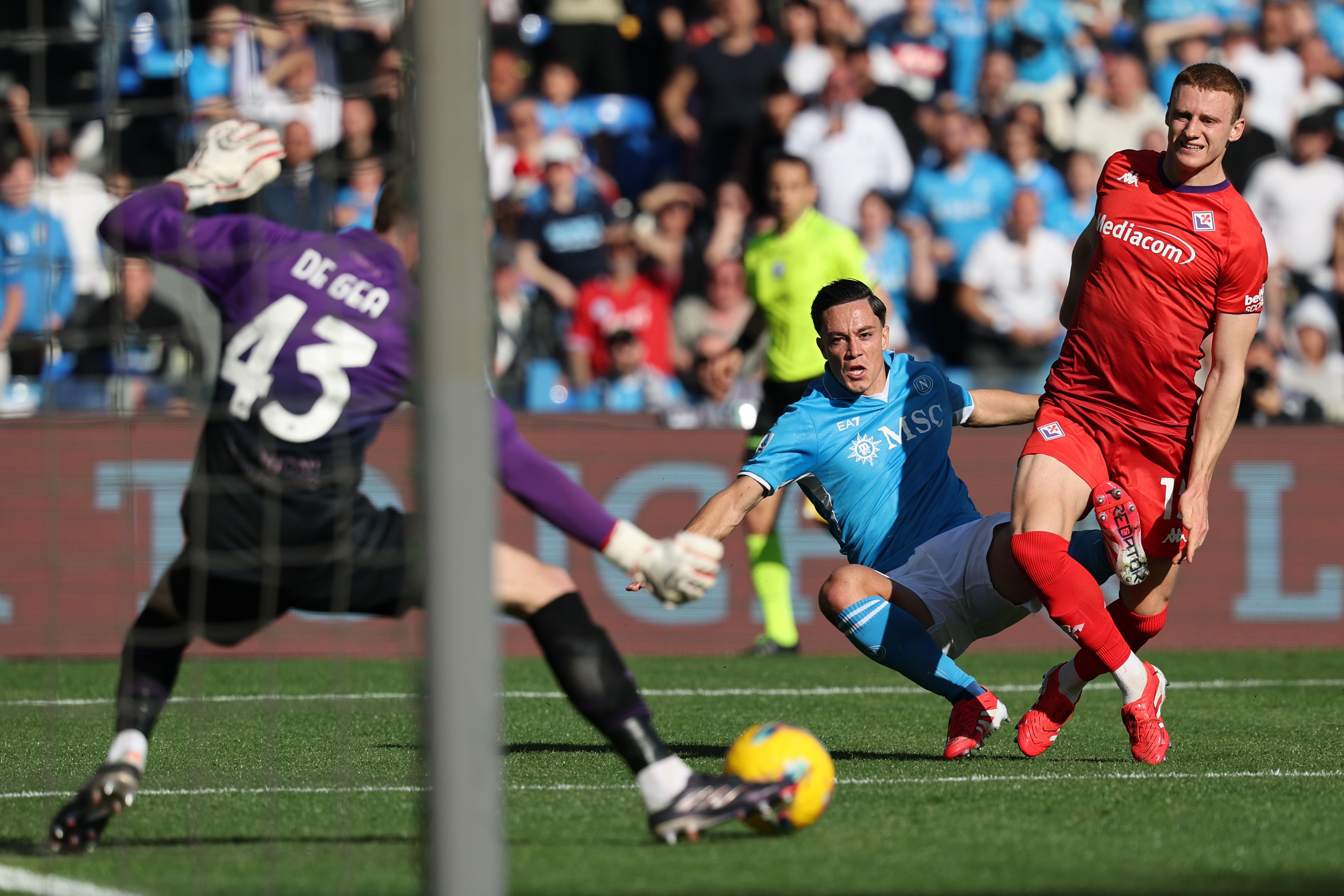  門神盡力局！34歲德赫亞全場9次撲救獲評9分！屢次神撲化解單刀