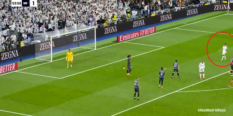  姆巴佩內(nèi)切單干打近角，無人看防的羅德里戈攤手示意“傳我啊”