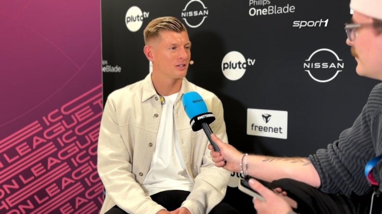  演出邀請遭Icon League主席克羅斯取消，說唱歌手Samra質(zhì)疑他雙標