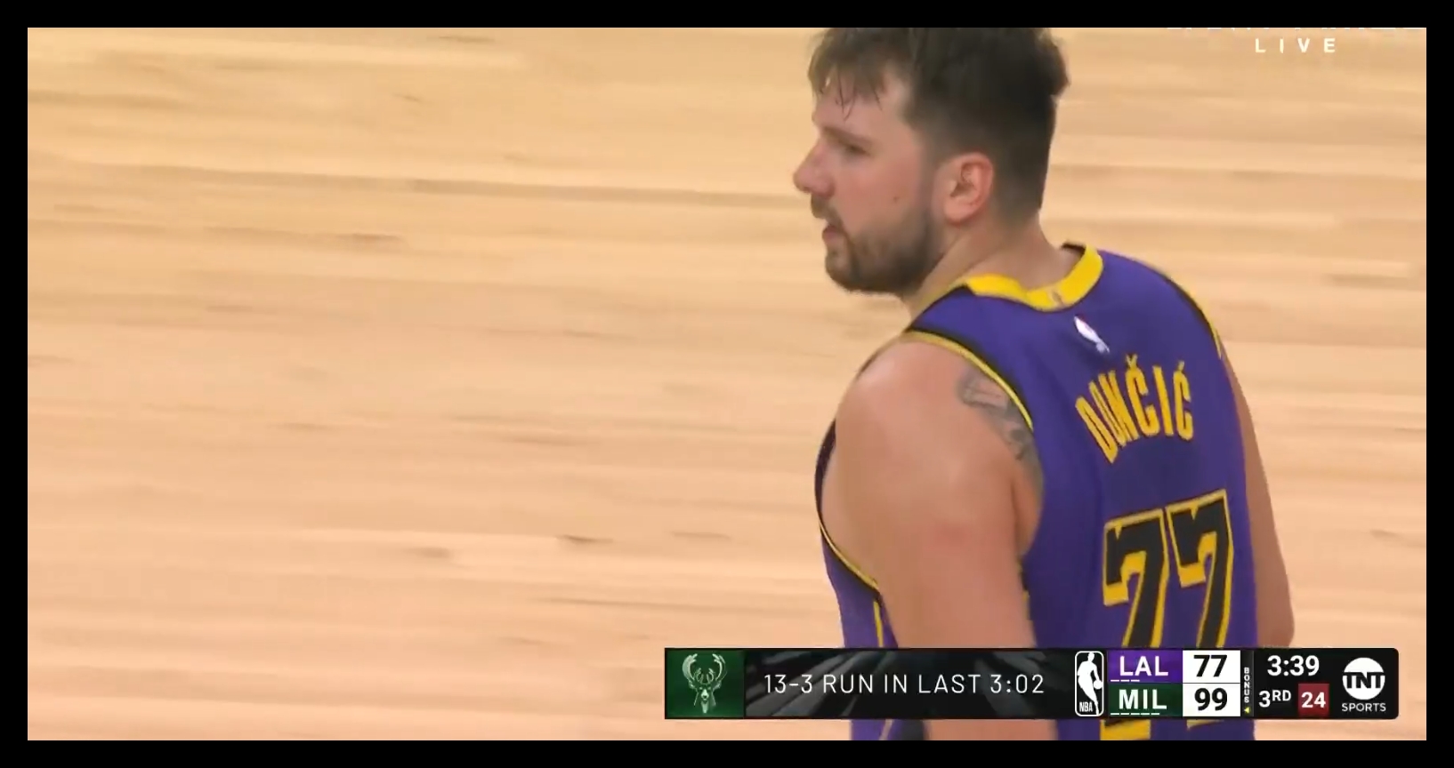  要結(jié)束了？雄鹿3分鐘轟13-3攻擊波 目前領(lǐng)先湖人22分！