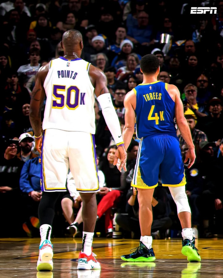  詹庫！美媒：我們在見證歷史三分王和得分王在同一賽季達(dá)到新高度