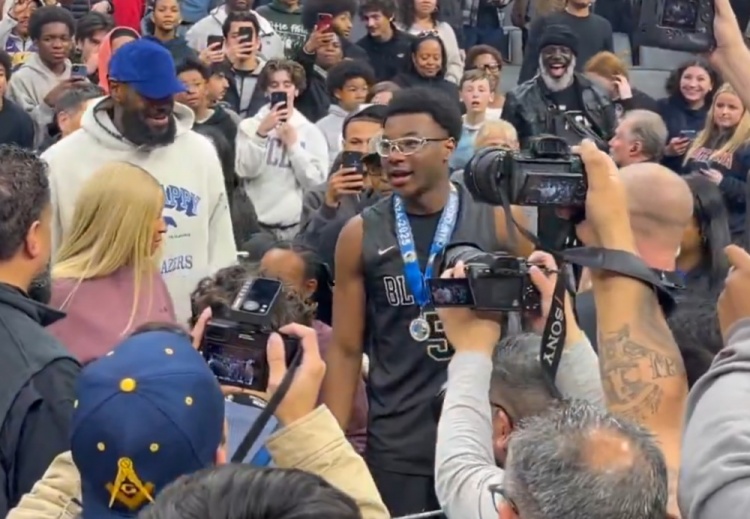  超越哥哥！布萊斯助塞拉峽谷高中奪冠 隊(duì)史過去六個(gè)賽季首個(gè)冠軍