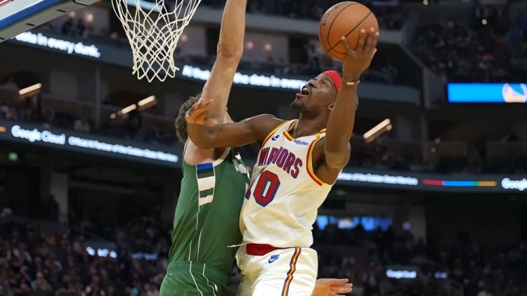  吉米：打雄鹿啊？庫里休息吧，我來！