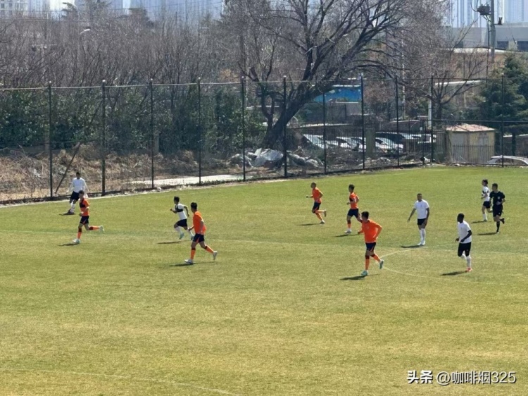  檢驗(yàn)訓(xùn)練成果！青島海牛今天中午12點(diǎn)和青島西海岸進(jìn)行熱身賽