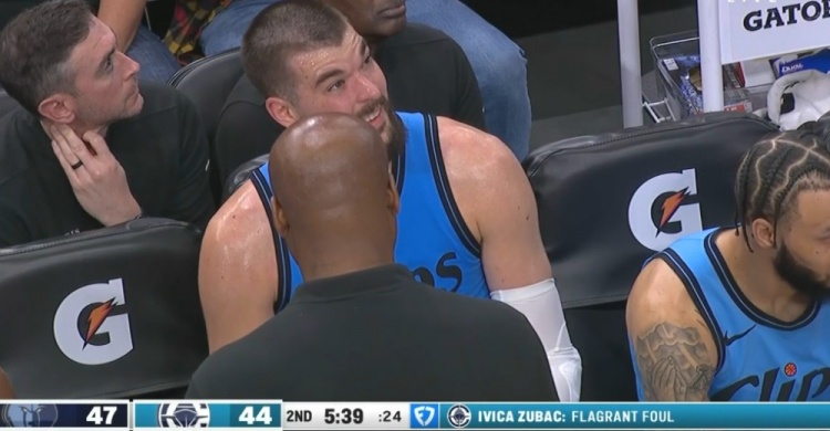  這動(dòng)作挺危險(xiǎn)！祖巴茨撲防阿爾達(dá)馬三分被吹一級(jí)惡犯 灰熊3罰1擲