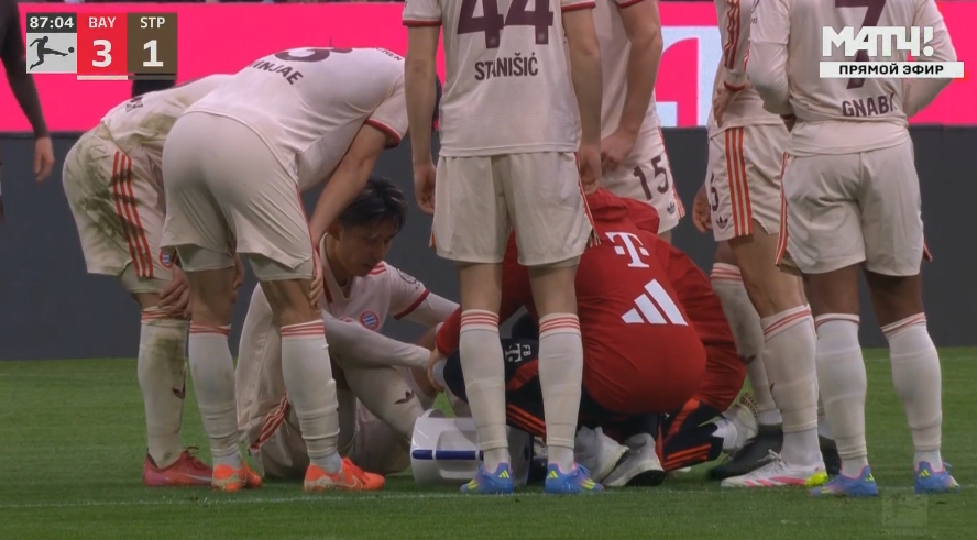  不妙??！替補登場的伊藤洋輝直接傷退，拜仁用完換人名額十人應(yīng)戰(zhàn)