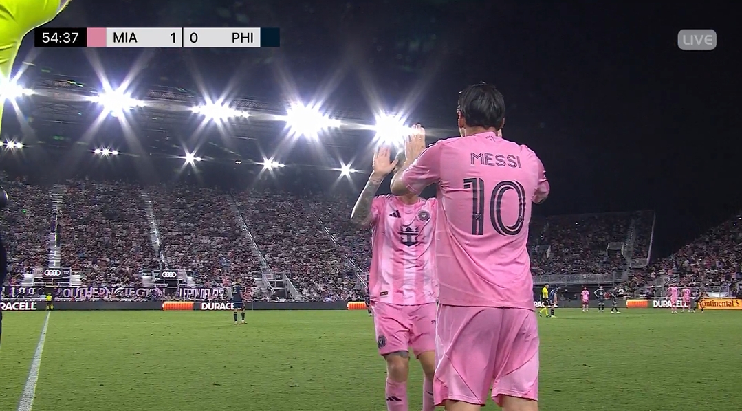  傷愈復(fù)出！比賽第55分鐘，梅西替補(bǔ)登場(chǎng)