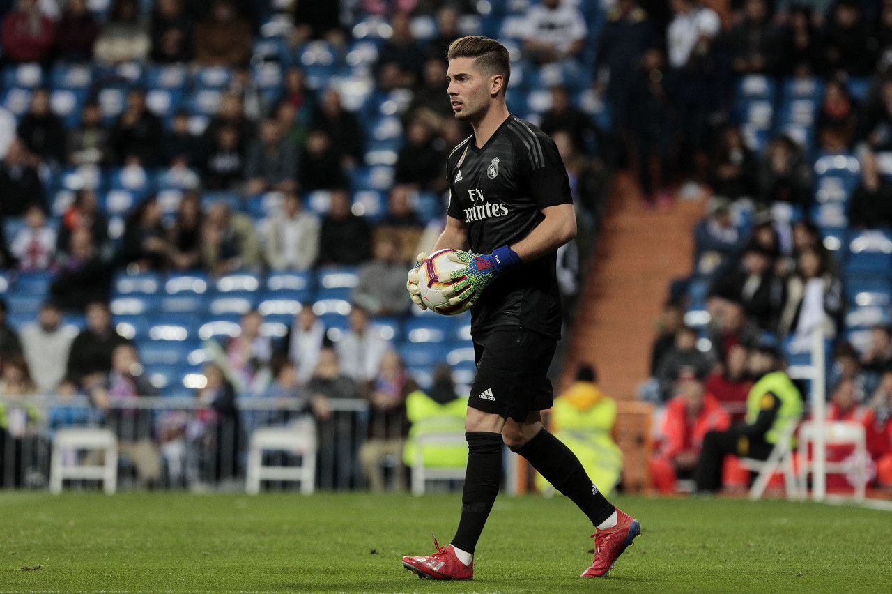  不慎受傷！隊報：格拉納達門將盧卡-齊達內可能右腳腳踝骨折