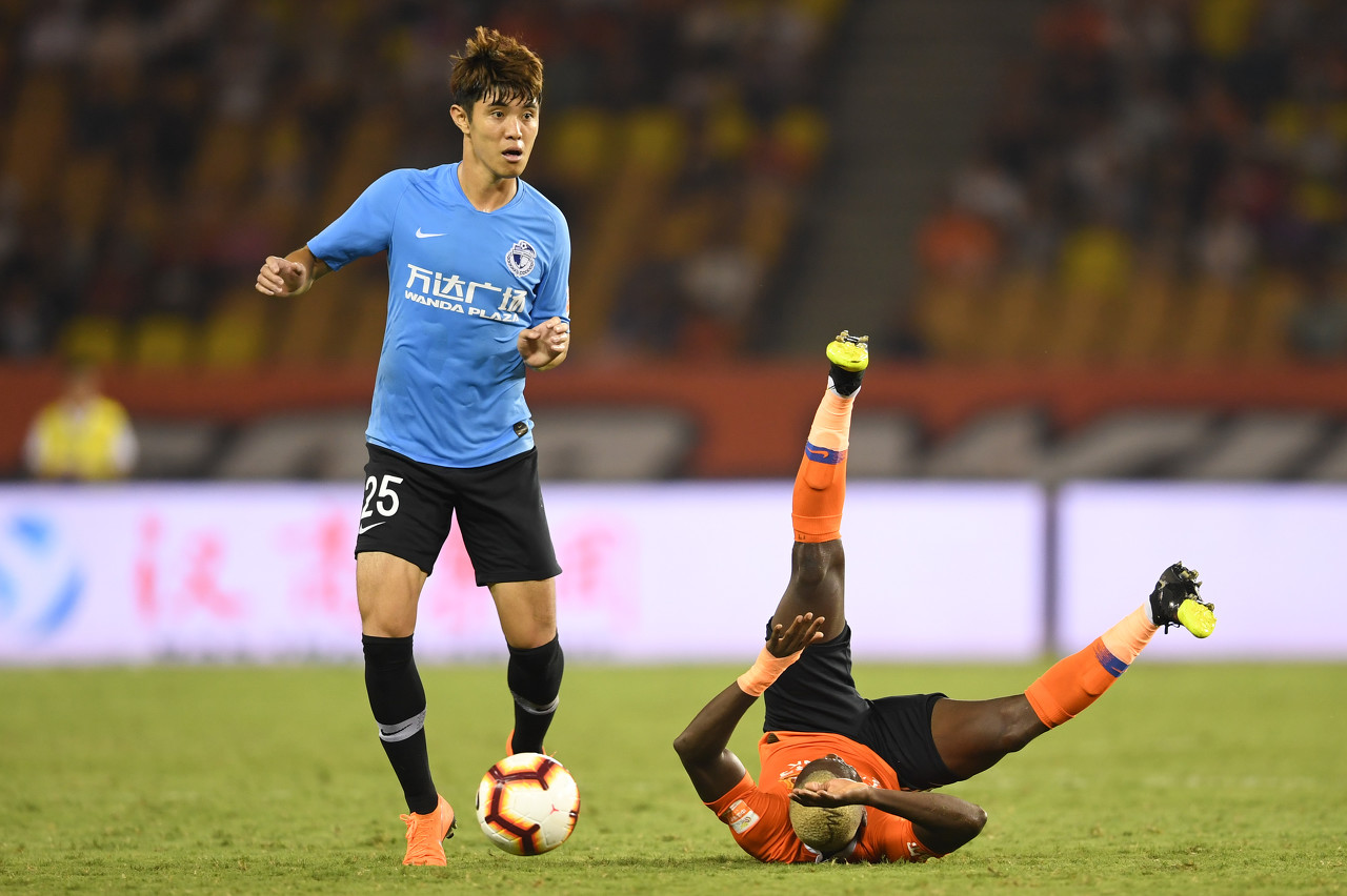  再戰(zhàn)足協(xié)杯！上海橘橙名單：59歲朱駿投資人兼球員，李建濱在列