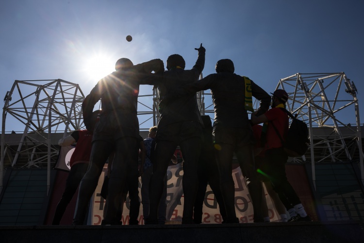  郵報(bào)：曼聯(lián)球迷本周繼續(xù)抗議，反對(duì)格雷澤將曼聯(lián)帶上滅亡之路