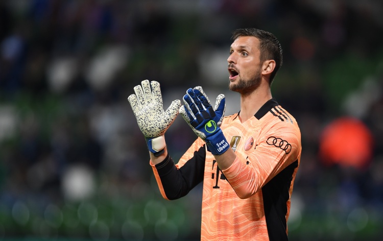  記者：烏爾賴希即將與拜仁續(xù)約，下賽季擔任三號門將