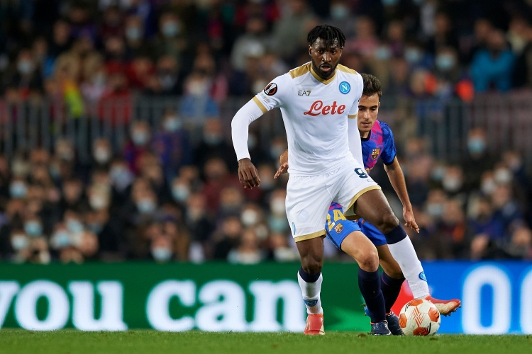  羅馬諾：安古伊薩續(xù)約談判陷入停滯，球員未來再次變得開放