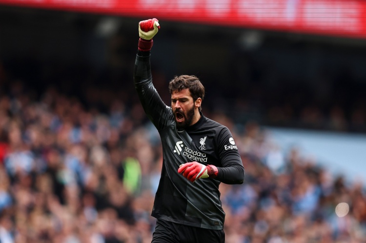  9次撲救助球隊(duì)零封取勝，官方：阿利森當(dāng)選本輪歐冠最佳球員