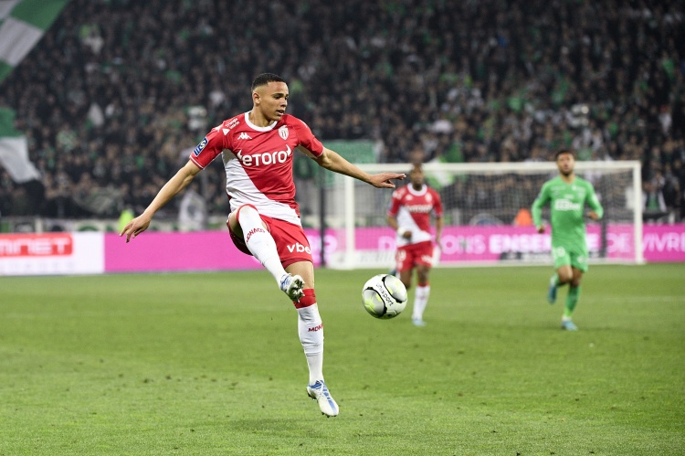  每體：巴薩有意摩納哥邊衛(wèi)萬(wàn)德森，他的特點(diǎn)被認(rèn)為和阿爾維斯相似