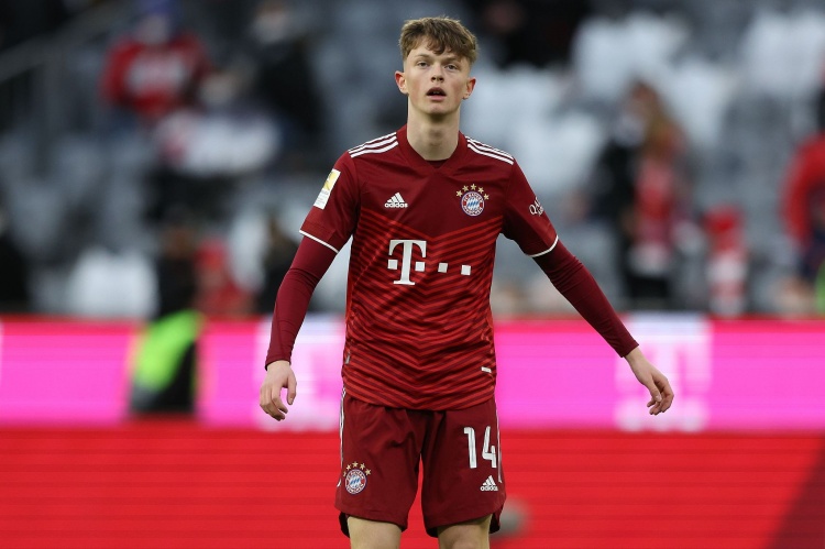  體圖：預(yù)計萬納爾將續(xù)約，拜仁計劃將其外租至參加歐戰(zhàn)的俱樂部