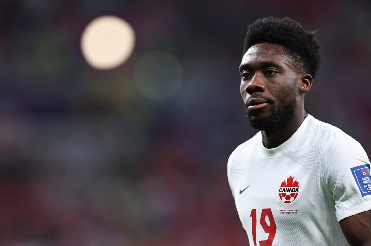  戴維斯賽季報(bào)銷！德媒：拜仁可向國(guó)際足聯(lián)索賠最高750萬(wàn)歐元