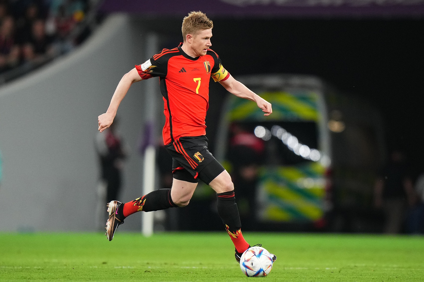  德布勞內(nèi)談未來：我會繼續(xù)踢球，至于去哪里現(xiàn)在還不知道