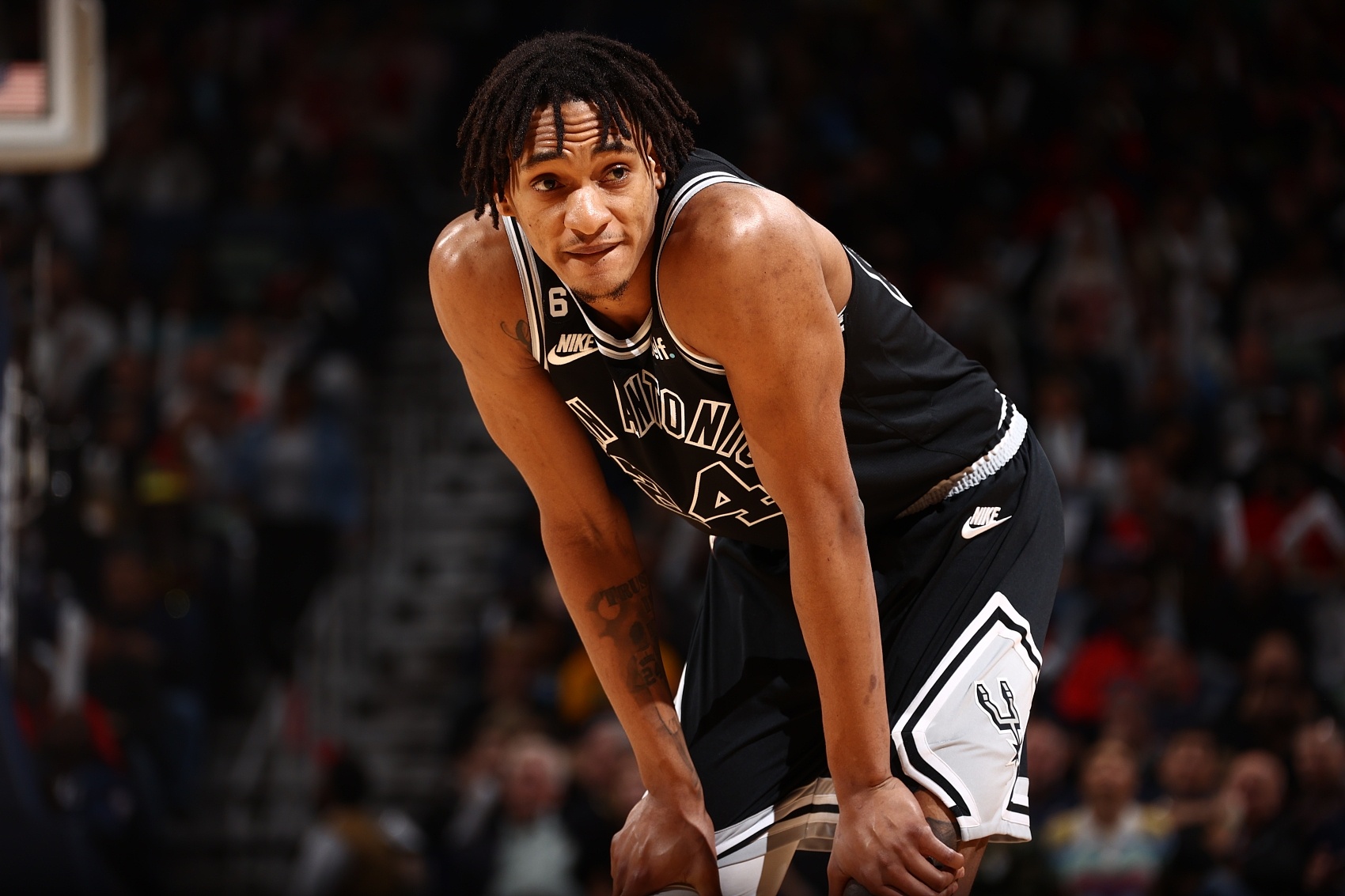  下半場不準(zhǔn)了！瓦塞爾22投10中得到24分4板3助 6犯離場