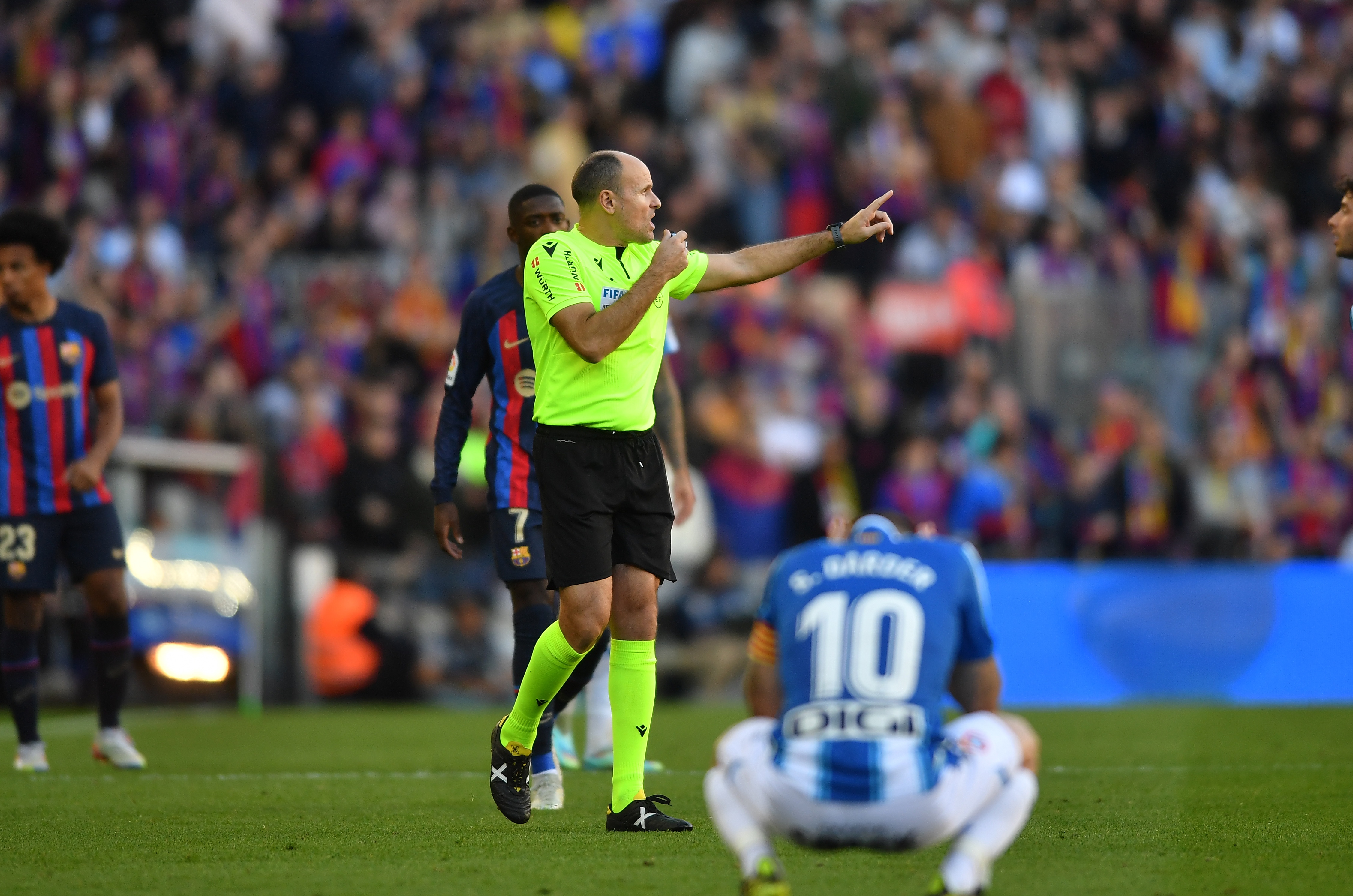  拉奧斯談巴薩VS皇社：奧爾莫進(jìn)球幾率1%，裁判不應(yīng)罰下客隊(duì)球員