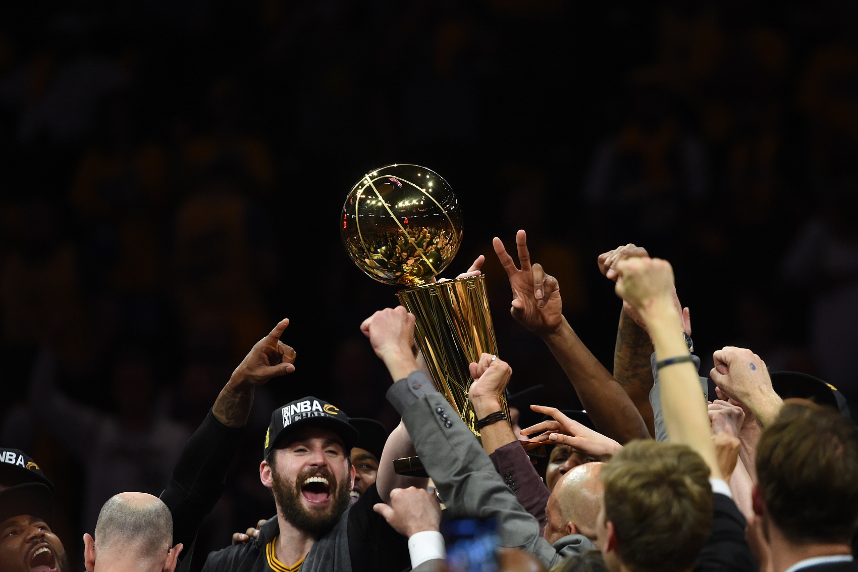  奪冠功臣！樂福透露騎士將為他退役球衣 掛在老板兒子球衣旁邊