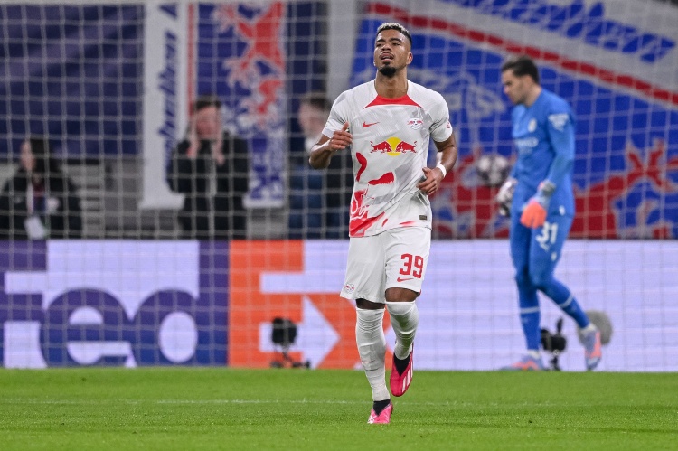  亨里希斯：受傷很可怕 親人朋友們支撐著我度過康復(fù)期