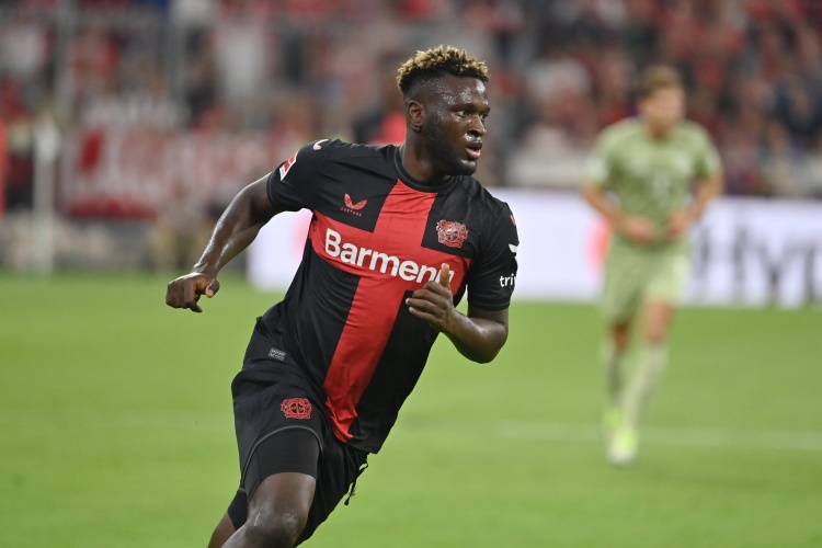  阿隆索談博尼法斯與布恩迪亞沖突：他想要進(jìn)球，這種情況是正常的